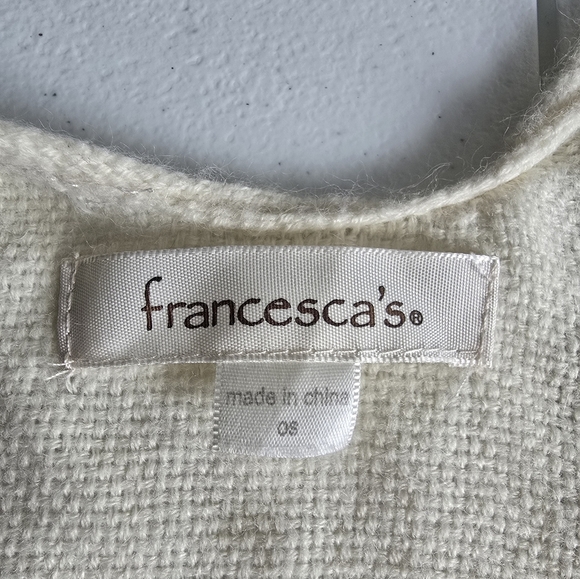 Cream and Gray Patterned Fringe Shawl Size OS - Picture 9 of 11